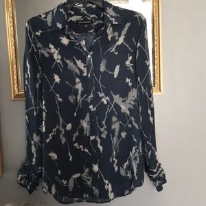 Banana Republic Floral blue/grey polyester blouse
